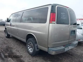 2002 Chevrolet Express with VIN 1GAHG39R321146397, listed as a IAAI auction lot 41701980 with Not Provided miles. Bid and sale history available at carsss.com. Image 3.