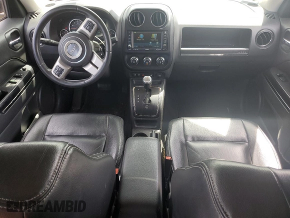 2012 Jeep Patriot Limited z VIN 1C4NJRCB8CD541749, wystawiony jako Copart lot #58732015 z przebiegiem 139 715 mil mil oraz Czysty tytuł • Clean title. Historia ofert i sprzedaży dostępna na DreamBid. Obrazek 8.