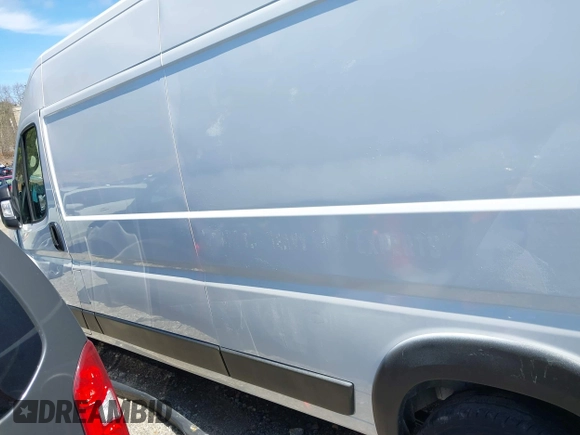 2024 Ram ProMaster Cargo Tradesman with VIN 3C6LRVDG2RE108932, listed as a IAAI auction lot 41809031 with 16,716 mi miles and . Bid and sale history available at DreamBid. Image 14.