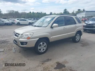 2009 Kia Sportage LX with VIN KNDJE723897625045, listed as a IAAI auction lot 42226159 with 201,266 mi miles and . Bid and sale history available at carsss.com. Image 2.