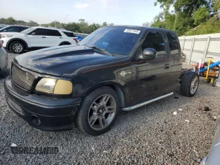 2000 Ford F-150 XL z VIN 2FTRX07L1YCA89598, wystawiony jako Copart lot #55571645 z przebiegiem 235 923 mil mil oraz Szkoda całkowita • Salvage title. Historia ofert i sprzedaży dostępna na DreamBid. Obrazek 1.