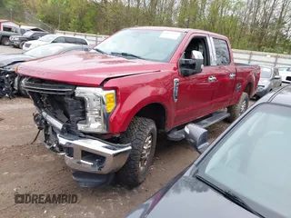 2017 Ford Super Duty F-250 SRW Lariat with VIN 1FT7W2B60HEE43855, listed as a IAAI auction lot 41972557 with 66,835 mi miles. Bid and sale history available at carsss.com. Image 17.