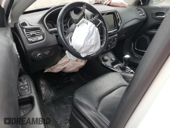 2020 Jeep Compass Limited with VIN 3C4NJDCBXLT221328, listed as a Copart auction lot 61133605 with 70,338 mi miles and Salvage title. Bid and sale history available at DreamBid. Image 8.