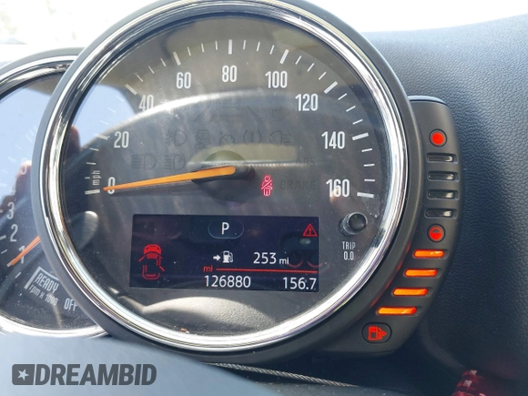 2017 MINI Countryman Cooper S z VIN WMZYT3C39H3D97769, wystawiony jako IAAI lot #42794779 z przebiegiem 126 880 mil mil oraz . Historia ofert i sprzedaży dostępna na DreamBid. Obrazek 7.