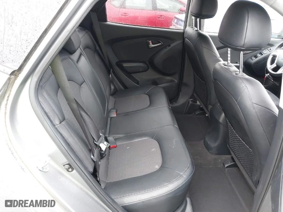 2011 Hyundai Tucson Limited with VIN KM8JUCAC7BU315680, listed as a IAAI auction lot 41577234 with 32,558 mi miles. Bid and sale history available at carsss.com. Image 8.