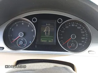 2013 Volkswagen CC Sport Plus с VIN WVWBP7AN7DE561439, выставлен на аукционе IAAI как лот 42479112 с пробегом 142 037 миль миль и . История ставок и продаж доступна на DreamBid. Изображение 7.