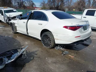 2022 Mercedes-Benz S 500 with VIN W1K6G6DB4NA143867, listed as a IAAI auction lot 41560165 with 17,908 mi miles and . Bid and sale history available at DreamBid. Image 3.