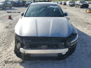 2022 Genesis G70 2.0T with VIN KMTG34TA3NU101875, listed as a Copart auction lot 84599834 with 20,997 mi miles and Salvage Title. Bid and sale history available at DreamBid. Image 5.