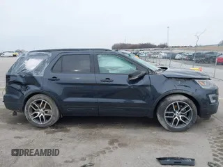 2017 Ford Explorer Sport with VIN 1FM5K8GT2HGA46765, listed as a IAAI auction lot 41958437 with 116,531 mi miles and . Bid and sale history available at carsss.com. Image 14.