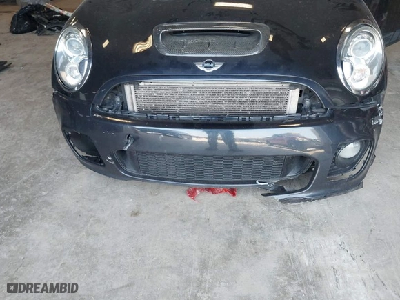 2008 MINI Cooper Hardtop S with VIN WMWMF73568TT87273, listed as a IAAI auction lot 41996859 with 107,671 mi miles. Bid and sale history available at carsss.com. Image 6.
