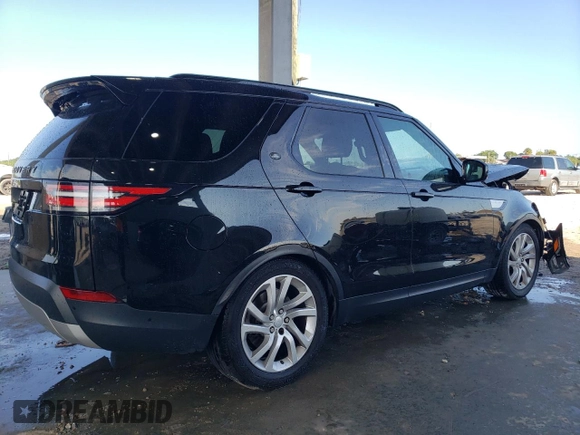 2017 Land Rover Discovery HSE with VIN SALRRBBV3HA040296, listed as a Copart auction lot 71894064 with 60,603 mi miles and Salvage Title. Bid and sale history available at carsss.com. Image 3.
