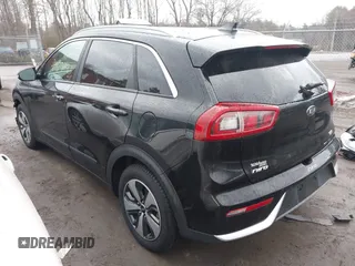 2017 Kia Niro Touring Launch Edition with VIN KNDCC3LC0H5069071, listed as a IAAI auction lot 41673947 with 148,168 mi miles. Bid and sale history available at carsss.com. Image 3.