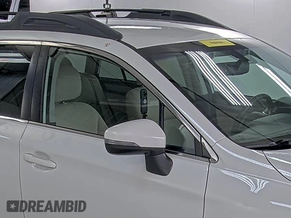 2019 Subaru Outback Premium with VIN 4S4BSAFC7K3318107, listed as a IAAI auction lot 42195653 with 60,641 mi miles. Bid and sale history available at carsss.com. Image 1.