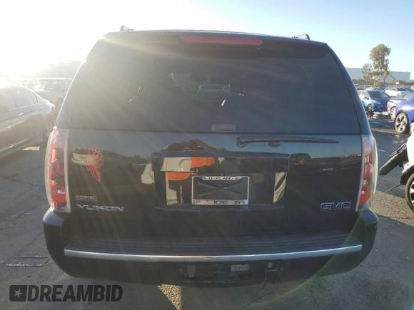 2011 GMC Yukon Denali with VIN 1GKS1EEF9BR259735, listed as a Copart auction lot 44168555 with 0 mi miles and Clean Title. Bid and sale history available at carsss.com. Image 6.