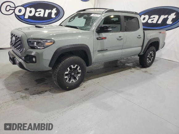 2023 Toyota Tacoma SR5 z VIN 3TMAZ5CN3PM210839, wystawiony jako Copart lot #88169495 z przebiegiem 17 766 mil mil oraz Czysty tytuł • Clean title. Historia ofert i sprzedaży dostępna na DreamBid. Obrazek 1.