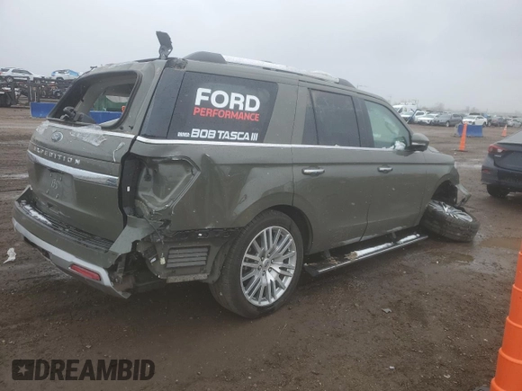 2024 Ford Expedition Limited z VIN 1FMJU2A85REA09135, wystawiony jako Copart lot #52790235 z przebiegiem 12 610 mil mil oraz Nie do naprawy • Non repairable. Historia ofert i sprzedaży dostępna na DreamBid. Obrazek 3.