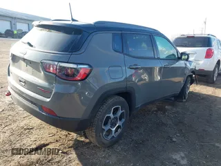 2022 Jeep Compass Trailhawk with VIN 3C4NJDDB6NT170282, listed as a IAAI auction lot 41934651 with 30,781 mi miles and . Bid and sale history available at DreamBid. Image 4.