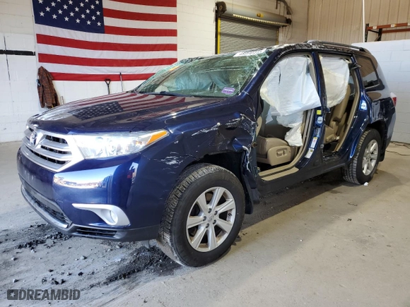 2011 Toyota Highlander with VIN 5TDBK3EH0BS059231, listed as a Copart auction lot 49908445 with 0 mi miles and Salvage Title. Bid and sale history available at carsss.com. Image 1.