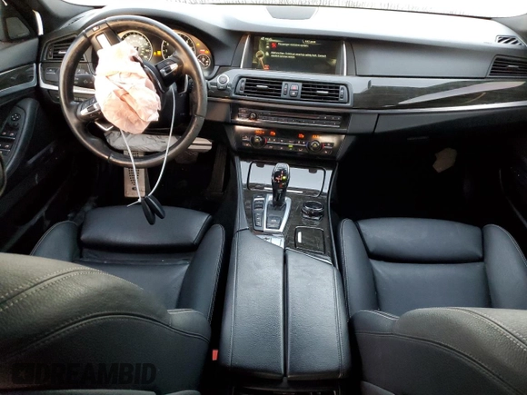 2014 BMW 5 Series 550i xDrive с VIN WBAKP9C50ED693603, выставлен на аукционе Copart как лот 49084965 с пробегом 133 048 миль миль и Списание • Salvage title. История ставок и продаж доступна на DreamBid. Изображение 8.