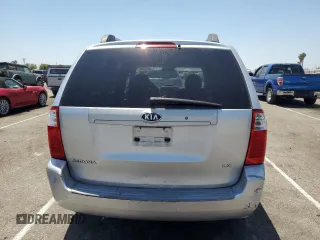 2006 Kia Sedona LX with VIN KNDMB233166078323, listed as a Copart auction lot 60902594 with 273,410 mi miles and Clean Title. Bid and sale history available at carsss.com. Image 6.
