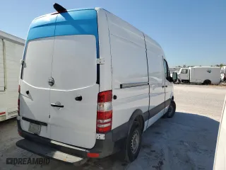2018 Freightliner Sprinter Cargo Van with VIN WDYPE7CD7JP616380, listed as a Copart auction lot 77013644 with 194,981 mi miles and Clean Title. Bid and sale history available at carsss.com. Image 3.