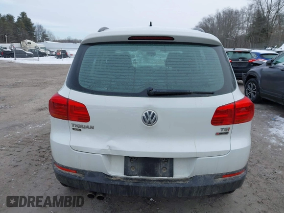 2018 Volkswagen Tiguan with VIN WVGBV7AX0JK000306, listed as a IAAI auction lot 41540745 with 47,322 mi miles and . Bid and sale history available at DreamBid. Image 16.