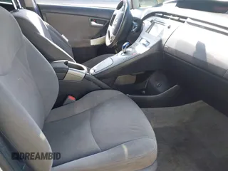 2015 Toyota Prius Four z VIN JTDKN3DU8F0484985, wystawiony jako IAAI lot #41871416 z przebiegiem 330 021 mil mil oraz . Historia ofert i sprzedaży dostępna na DreamBid. Obrazek 5.