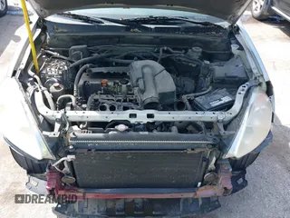 2005 Honda CR-V LX with VIN JHLRD78525C040139, listed as a IAAI auction lot 42097811 with 306,718 mi miles. Bid and sale history available at carsss.com. Image 10.