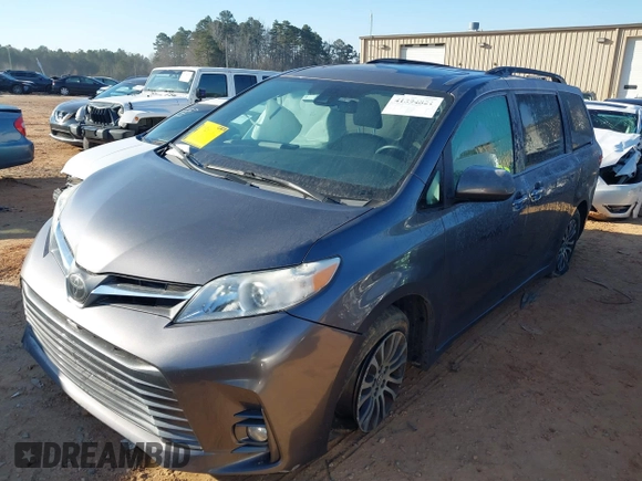 2019 Toyota Sienna XLE Auto Access Seat with VIN 5TDYZ3DC4KS971453, listed as a IAAI auction lot 41394821 with 93,308 mi miles. Bid and sale history available at carsss.com. Image 17.