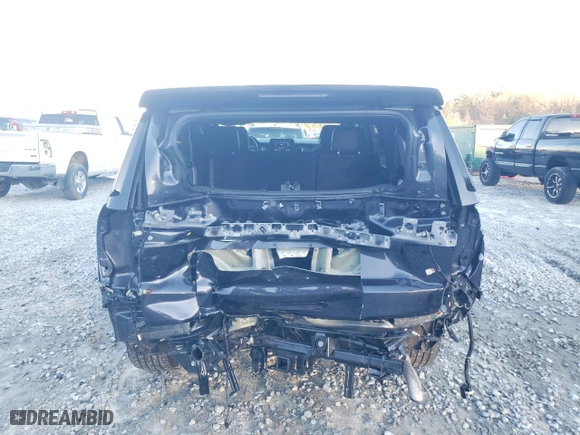 2022 Chevrolet Tahoe Commercial with VIN 1GNSCLED5NR336184, listed as a Copart auction lot 82220764 with 14,950 mi miles and Salvage Title. Bid and sale history available at carsss.com. Image 6.