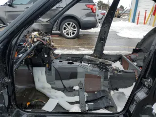 1991 BMW M5 z VIN WBSHD9314MBK06232, wystawiony jako Copart lot #44816475 z przebiegiem Nie podano mil oraz Tytuł czysty. Historia ofert i sprzedaży dostępna na DreamBid. Obrazek 7.