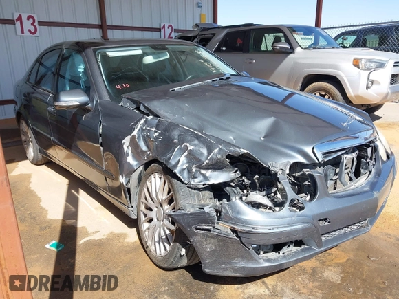 2007 Mercedes-Benz E 350 z VIN WDBUF56X37B105789, wystawiony jako IAAI lot #42010158 z przebiegiem Nie podano mil oraz . Historia ofert i sprzedaży dostępna na DreamBid. Obrazek 1.