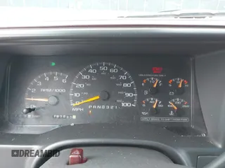 1997 Chevrolet Suburban with VIN 3GNFK16R8VG144969, listed as a IAAI auction lot 42070555 with 197,580 mi miles and . Bid and sale history available at DreamBid. Image 7.