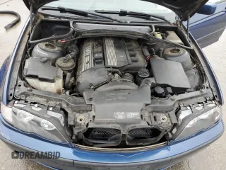2004 BMW 3 Series 325i with VIN WBAET37434NJ46535, listed as a Copart auction lot 84234724 with 216,105 mi miles and Salvage Title. Bid and sale history available at carsss.com. Image 11.