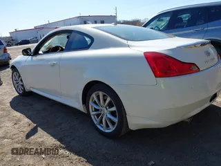 2011 Infiniti G37 Coupe x with VIN JN1CV6EL1BM262225, listed as a IAAI auction lot 41889322 with 105,782 mi miles. Bid and sale history available at carsss.com. Image 3.