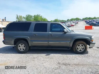 2002 Chevrolet Suburban LS with VIN 1GNFK16ZX2J297816, listed as a IAAI auction lot 41784184 with 231,918 mi miles. Bid and sale history available at carsss.com. Image 13.