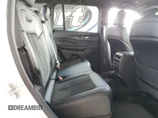 2025 Jeep Grand Cherokee Altitude z VIN 1C4RJHAG2S8656915, wystawiony jako Copart lot #58427515 z przebiegiem 6 656 mil mil oraz Szkoda całkowita • Salvage title. Historia ofert i sprzedaży dostępna na DreamBid. Obrazek 10.