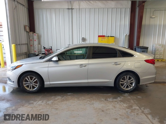 2017 Hyundai Sonata SE with VIN 5NPE24AFXHH585226, listed as a IAAI auction lot 42144165 with 191,037 mi miles and . Bid and sale history available at DreamBid. Image 14.