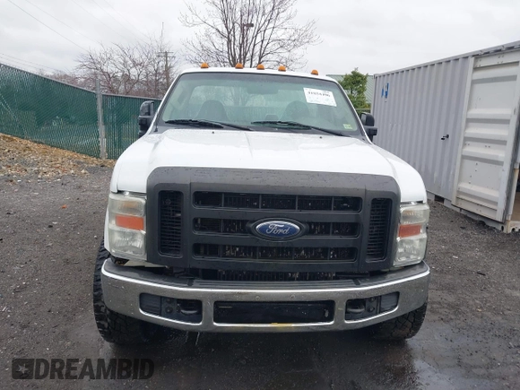 2008 Ford F-250 XL z VIN 1FTSF21RX8EE28091, wystawiony jako IAAI lot #41854496 z przebiegiem 221 483 mil mil oraz . Historia ofert i sprzedaży dostępna na DreamBid. Obrazek 13.