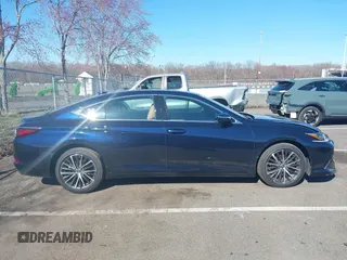 2024 Lexus ES with VIN 58ADZ1B16RU170845, listed as a IAAI auction lot 41897165 with 11,704 mi miles. Bid and sale history available at carsss.com. Image 14.