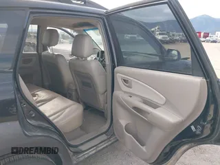 2005 Hyundai Tucson GLS with VIN KM8JN72D65U192566, listed as a IAAI auction lot 40457875 with 177,352 mi miles. Bid and sale history available at carsss.com. Image 8.