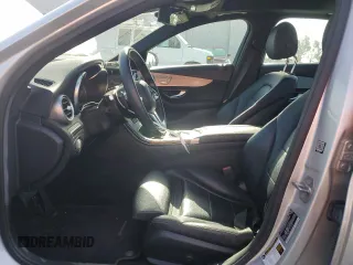 2019 Mercedes-Benz C 300 with VIN 55SWF8DB5KU316936, listed as a Copart auction lot 57279155 with 31,329 mi miles and Salvage title. Bid and sale history available at DreamBid. Image 7.