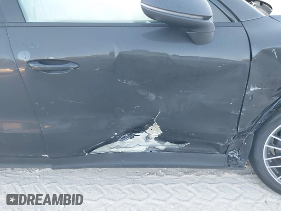 2020 Porsche Cayenne S z VIN WP1BB2AY2LDA58111, wystawiony jako IAAI lot #41764496 z przebiegiem Nie podano mil oraz . Historia ofert i sprzedaży dostępna na DreamBid. Obrazek 18.