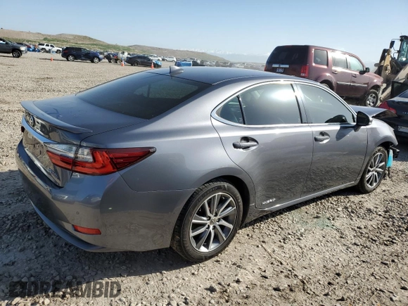 2017 Lexus ES 300h with VIN JTHBW1GG6H2153822, listed as a Copart auction lot 52315815 with 73,727 mi miles and Salvage Title. Bid and sale history available at DreamBid. Image 3.