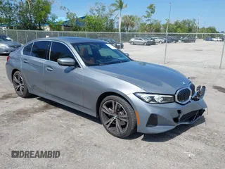 2024 BMW 3 Series 330i z VIN 3MW69FF01R8D92710, wystawiony jako IAAI lot #42320019 z przebiegiem 18 196 mil mil oraz . Historia ofert i sprzedaży dostępna na DreamBid. Obrazek 1.