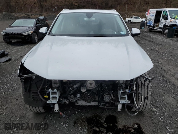 2017 Audi Q7 Prestige with VIN WA1VABF76HD012204, listed as a Copart auction lot 52627435 with 163,644 mi miles and Salvage Title. Bid and sale history available at carsss.com. Image 5.