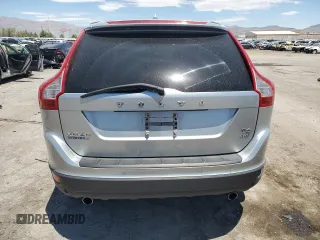 2013 Volvo XC60 T6 with VIN YV4902DZ2D2370112, listed as a Copart auction lot 64323455 with 118,714 mi miles and Salvage title. Bid and sale history available at DreamBid. Image 6.