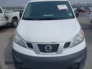 2016 Nissan NV200 S z VIN 3N6CM0KN6GK697491, wystawiony jako IAAI lot #41313863 z przebiegiem 156 838 mil mil oraz . Historia ofert i sprzedaży dostępna na DreamBid. Obrazek 6.