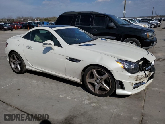 2015 Mercedes-Benz SLK-Class SLK 250 with VIN WDDPK4HA4FF109182, listed as a Copart auction lot 45529764 with 47,542 mi miles. Bid and sale history available at carsss.com. Image 4.