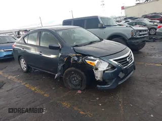 2017 Nissan Versa SV z VIN 3N1CN7AP1HL849431, wystawiony jako IAAI lot #41251789 z przebiegiem 32 000 mil mil oraz . Historia ofert i sprzedaży dostępna na DreamBid. Obrazek 1.